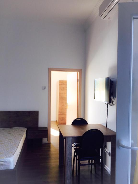BSG Rustaveli 184 room 5